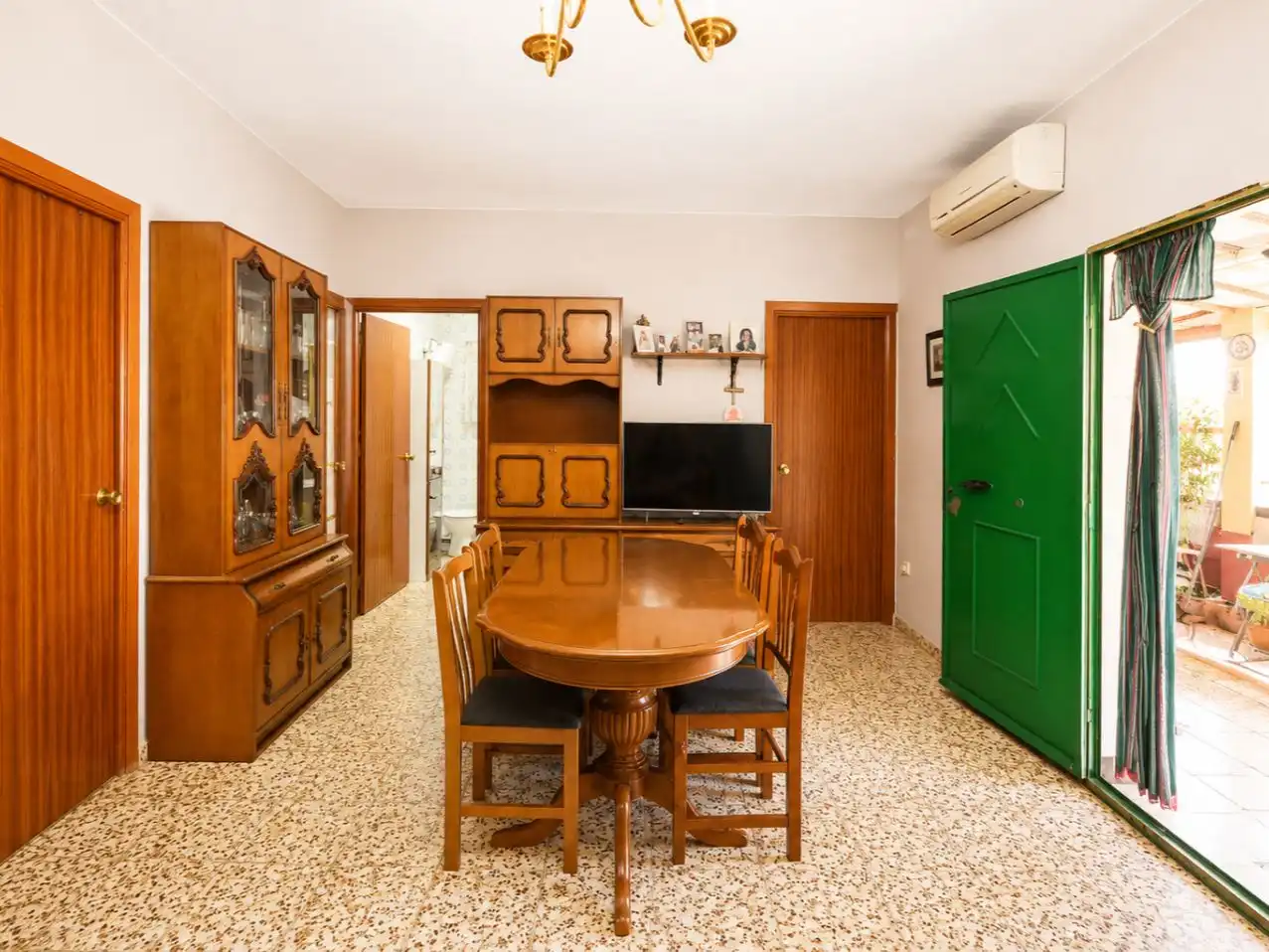 Piso en venta en Camino Carrascosa, 88, Argamasilla de Calatrava Comedor de Piso en venta en Argamasilla de Calatrava con Aire acondicionado, Trastero y Piscina