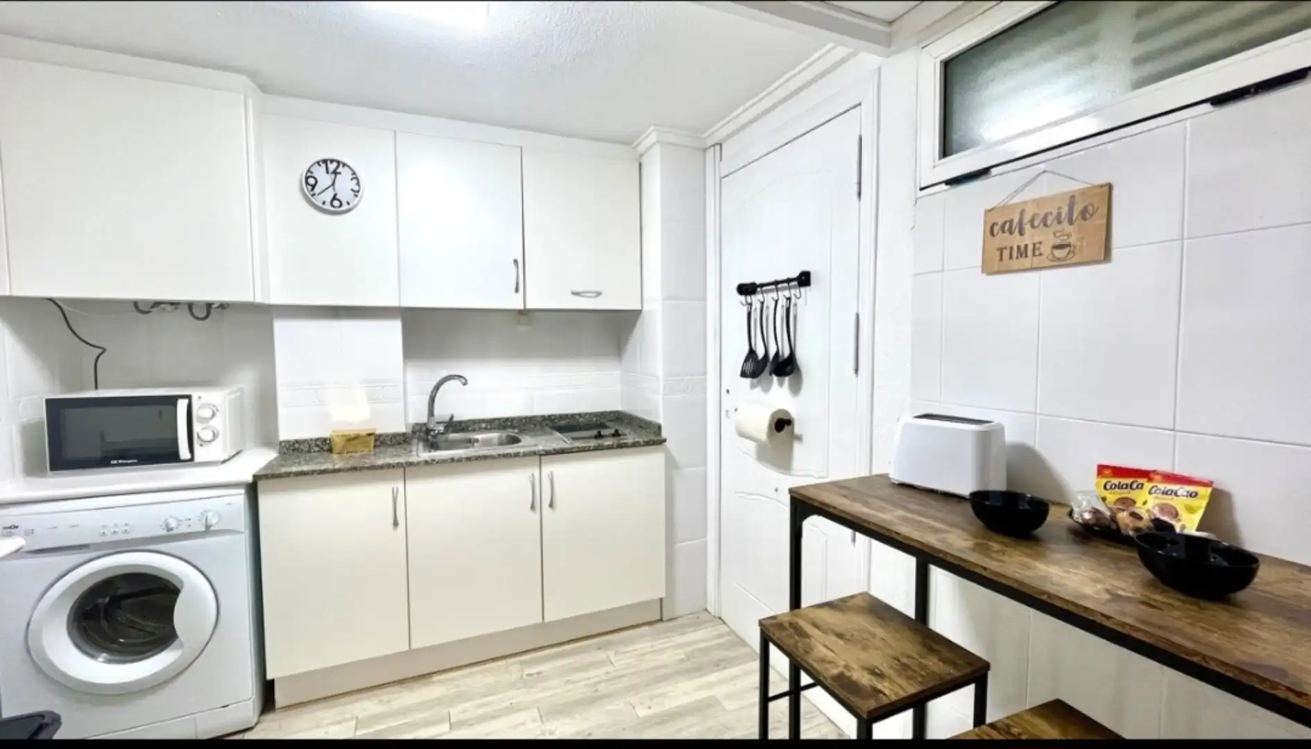 Wohnung zur Miete in Avenida Zaragoza, 43, Gran Playa Küche von Wohnung zur Miete in Santa Pola mit Klimaanlage, Schwimmbad und Möbliert