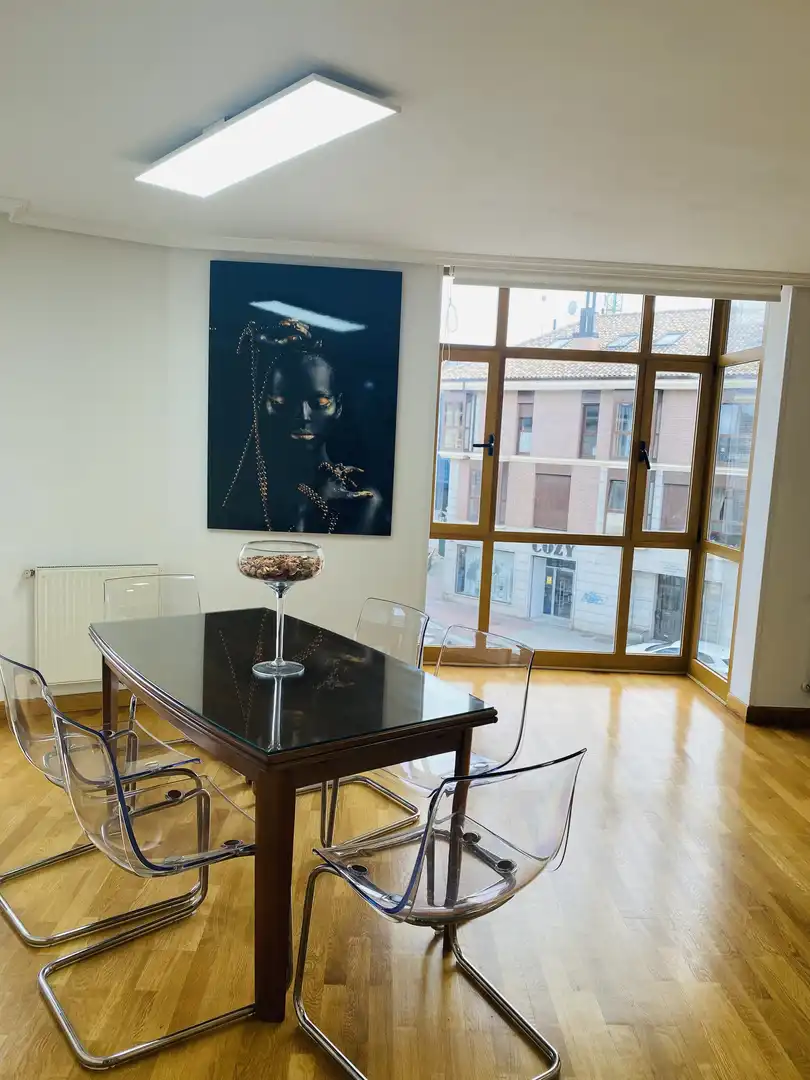 Piso de alquiler en Avenida de los Voluntarios, 123, Casa Amarilla Comedor de Piso de alquiler en Galapagar con Calefacción, Parquet y Trastero