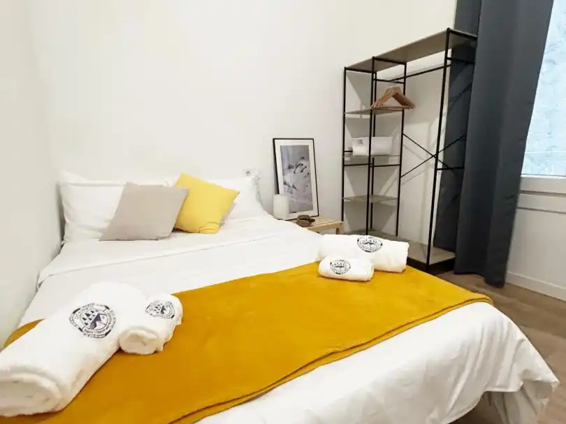 Habitación en Rúa Celso Emilio Ferreiro, 16, Centro Habitación de Apartamento para compartir en Ourense Capital con Calefacción, Terraza y Amueblado