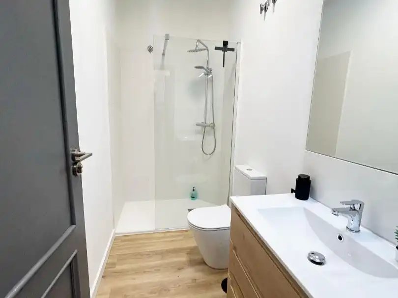 Habitación en Rúa Celso Emilio Ferreiro, 16, Centro Baño de Apartamento para compartir en Ourense Capital con Calefacción, Terraza y Amueblado