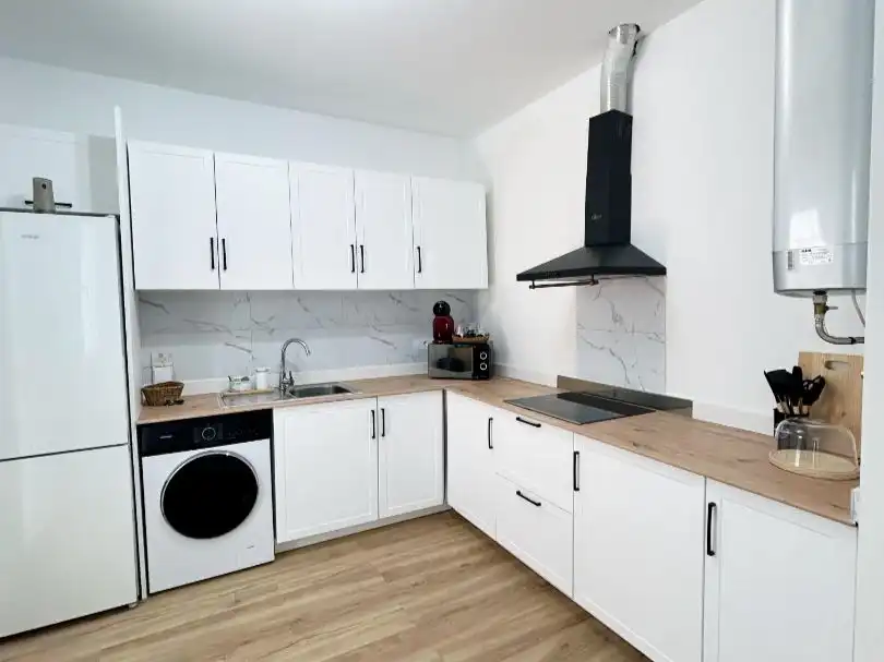Habitación en Rúa Celso Emilio Ferreiro, 16, Centro Cocina de Apartamento para compartir en Ourense Capital con Calefacción, Terraza y Amueblado
