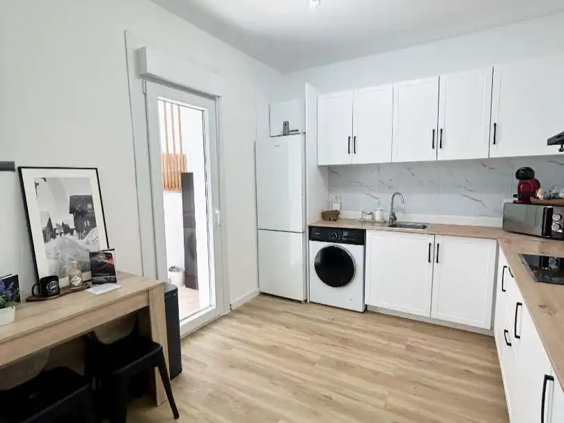 Habitación en Rúa Celso Emilio Ferreiro, 16, Centro Cocina de Apartamento para compartir en Ourense Capital con Calefacción, Terraza y Amueblado