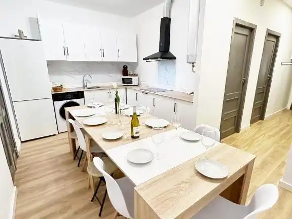 Habitación en Rúa Celso Emilio Ferreiro, 16, Centro Cocina de Apartamento para compartir en Ourense Capital con Calefacción, Terraza y Amueblado