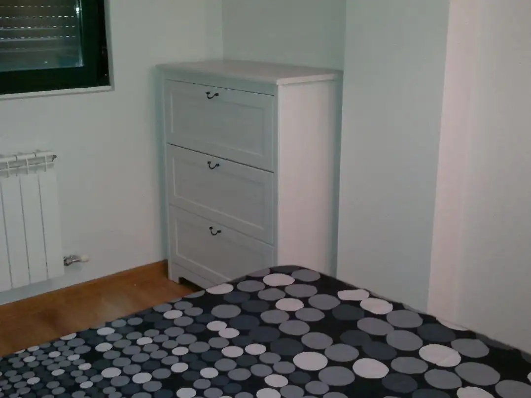 Apartament de lloguer a Calle Nazareth, 48, La Asunción - La Inmaculada Dormitori de Apartament de lloguer en León Capital amb Balcó
