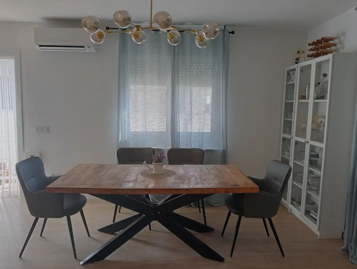 Casa adosada en venta en Calle Puerta de Hierro, 5030p, Cabanillas del Campo Comedor de Casa adosada en venta en Cabanillas del Campo con Aire acondicionado, Terraza y Piscina