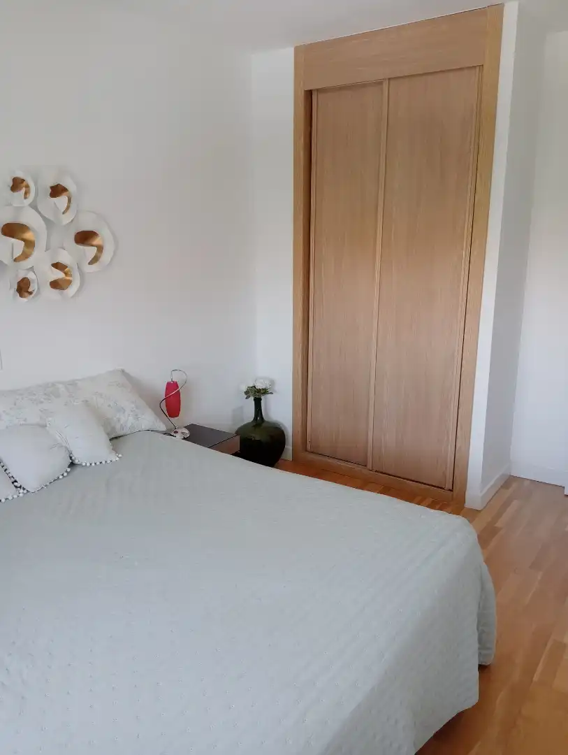 Casa adosada en venta en Calle Puerta de Hierro, 5030p, Cabanillas del Campo Habitación de Casa adosada en venta en Cabanillas del Campo con Aire acondicionado, Terraza y Piscina