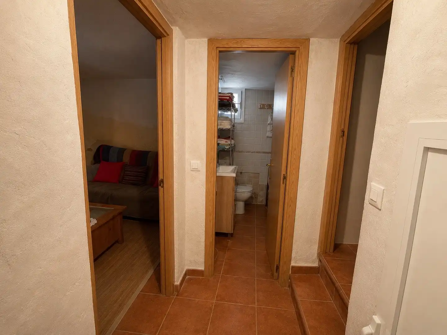 Detached homes for sale in Calle Queipo de Llano, 13, La Peraleja Detached homes for sale in La Peraleja with Terrace, Furnished and Balcony