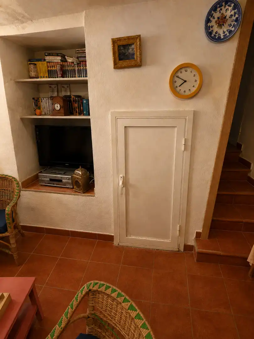 Detached homes for sale in Calle Queipo de Llano, 13, La Peraleja Detached homes for sale in La Peraleja with Terrace, Furnished and Balcony