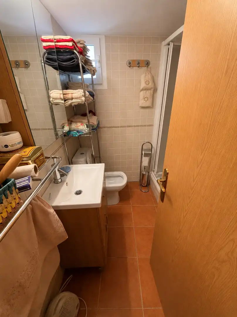 Detached homes for sale in Calle Queipo de Llano, 13, La Peraleja Bathroom of Detached homes for sale in La Peraleja with Terrace, Furnished and Balcony