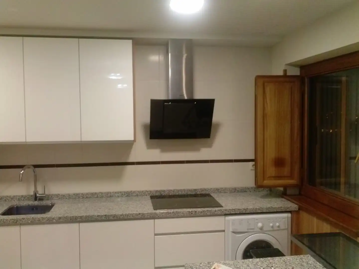 Flat for rent in Calle Joaquín Zahonero, 4, San Vicente - Las Úrsulas Kitchen of Flat for rent in Salamanca with Heating, Parquet flooring and Furnished