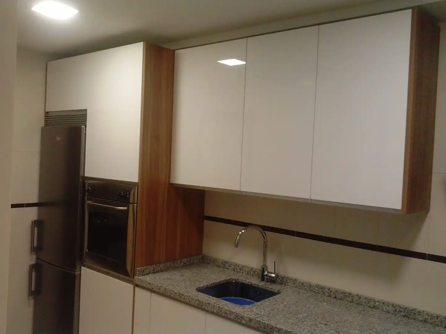 Flat for rent in Calle Joaquín Zahonero, 4, San Vicente - Las Úrsulas Kitchen of Flat for rent in Salamanca with Heating, Parquet flooring and Furnished