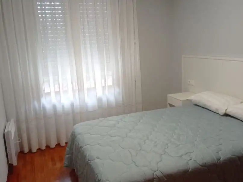 Apartamento de alquiler en Calle Logroño, 23, La Charca Habitación de Apartamento de alquiler en Miranda de Ebro con Calefacción, Parquet y Amueblado