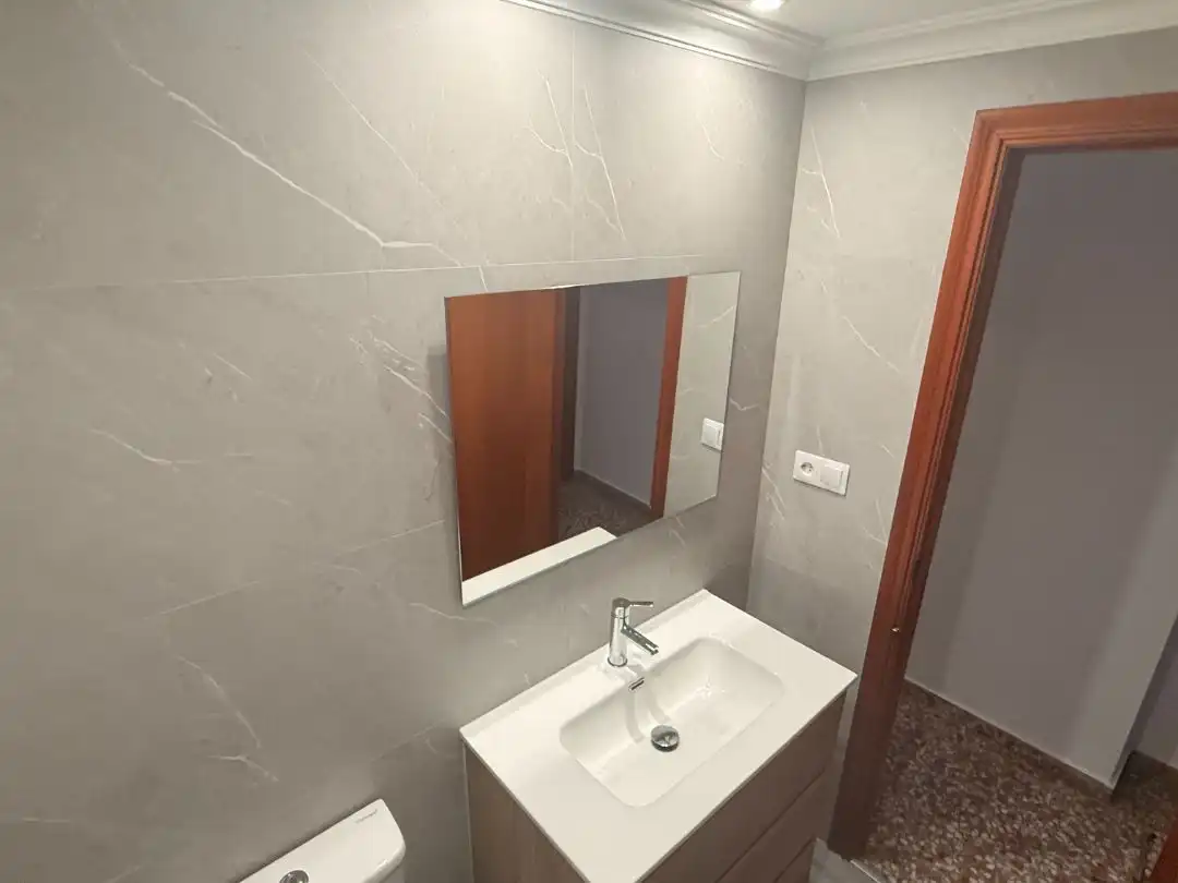 Baño de Piso en venta en Algemesí con Aire acondicionado y Balcón