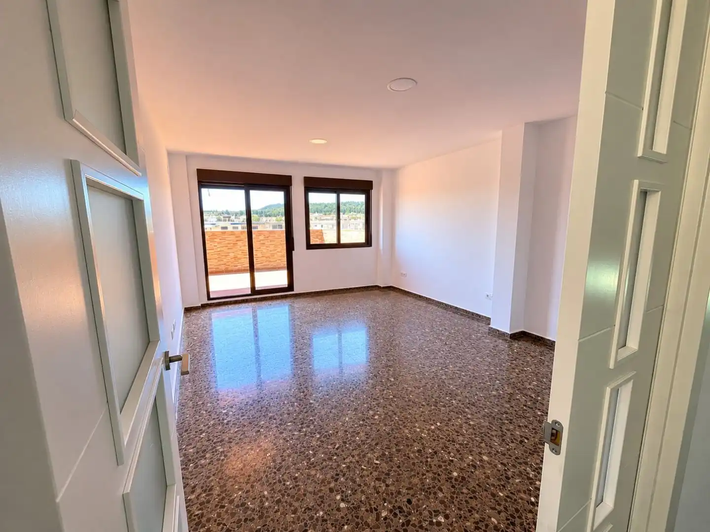 Dúplex en venta en Calle Alborache, 1, Centro Sala de estar de Dúplex en venta en Chiva con Terraza
