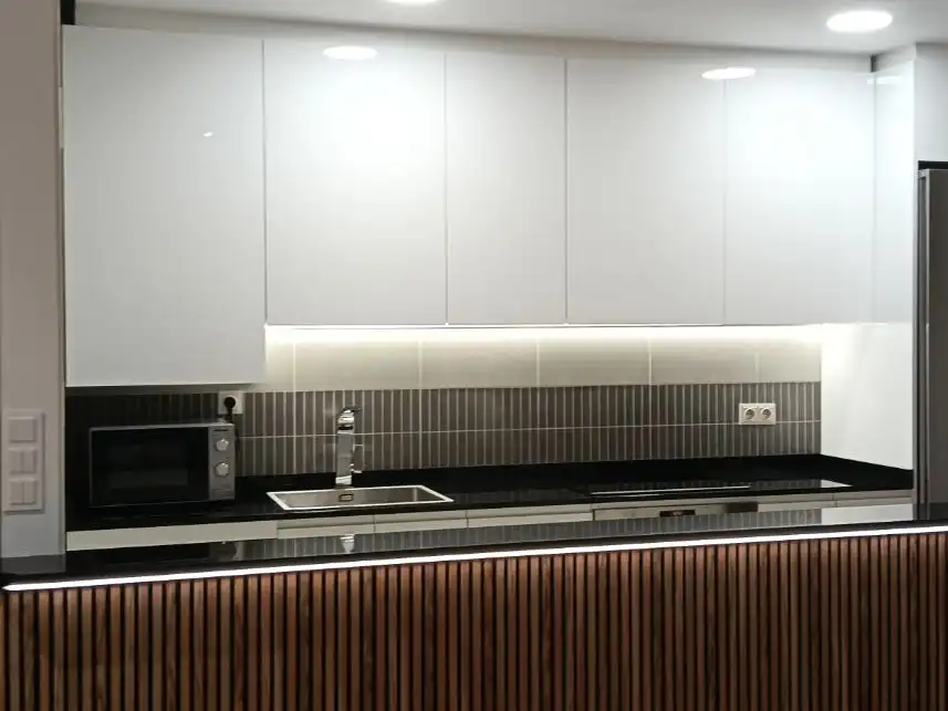 Apartments for rent in Barro San Francisco, 1, San Francisco Kitchen of Apartments for rent in Ourense Capital with Heating, Storage room and Furnished