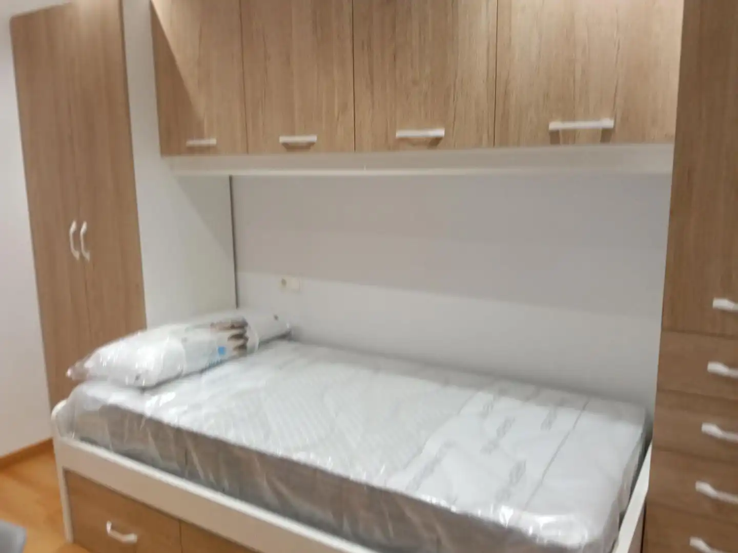 Apartments for rent in Barro San Francisco, 1, San Francisco Bedroom of Apartments for rent in Ourense Capital with Heating, Storage room and Furnished