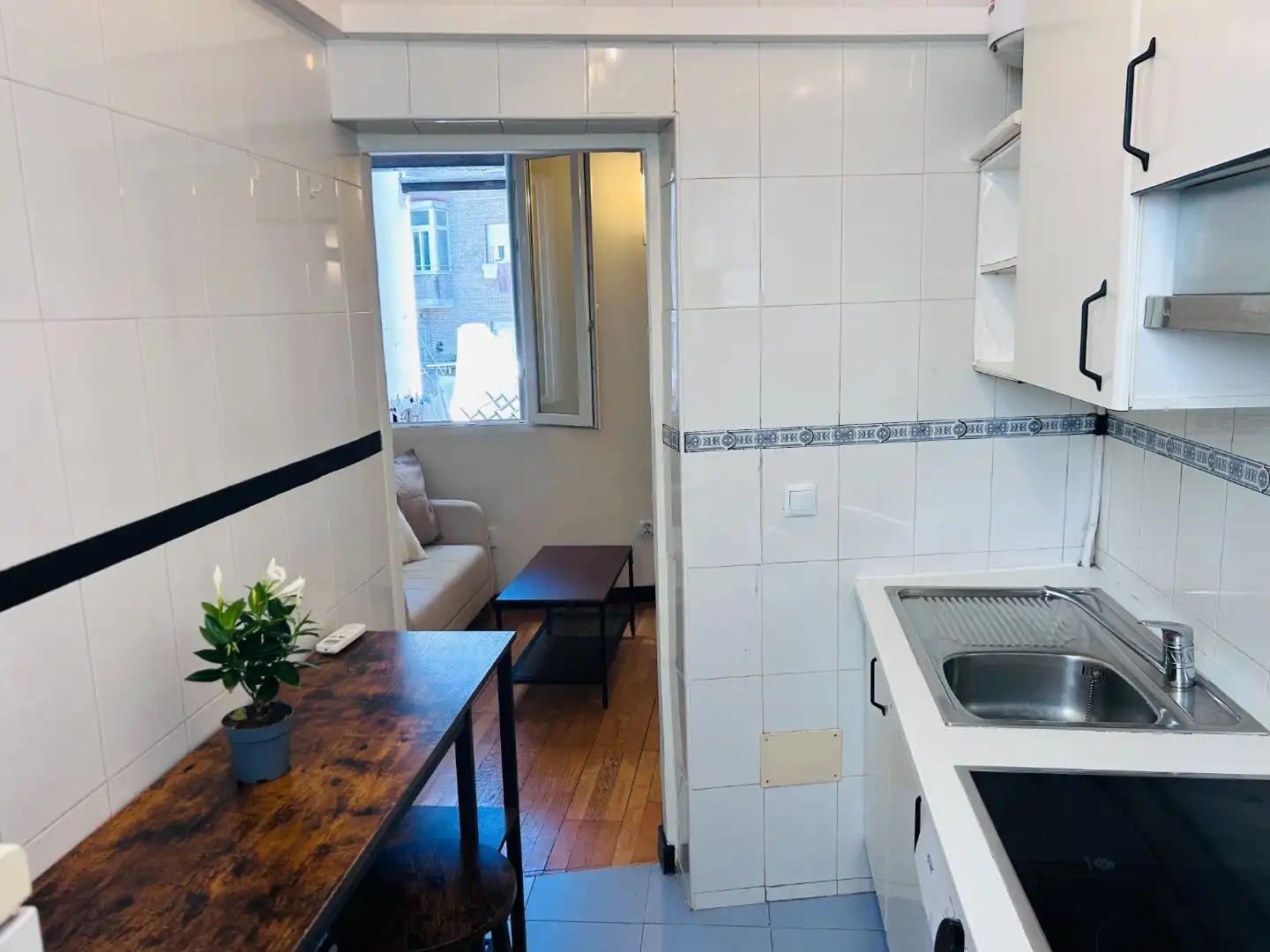 Flat for rent in Calle de Calatrava, 11, Palacio Kitchen of Flat for rent in Madrid Capital with Air Conditioner