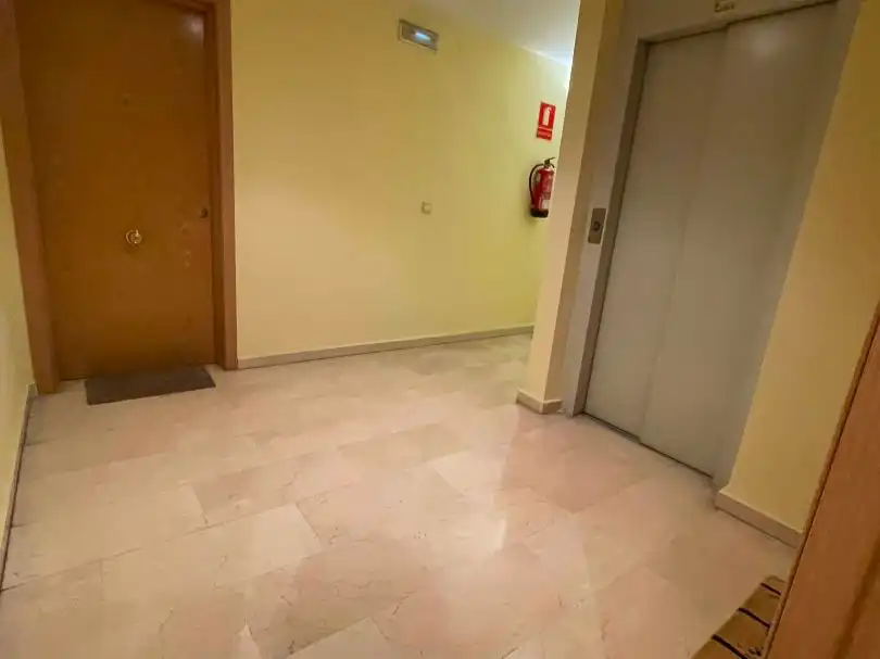 Flat for rent in Calle Agustina de Aragón, 1, Aguas Vivas - La Zambomba Flat for rent in Cáceres with Air Conditioner, Heating and Parquet flooring