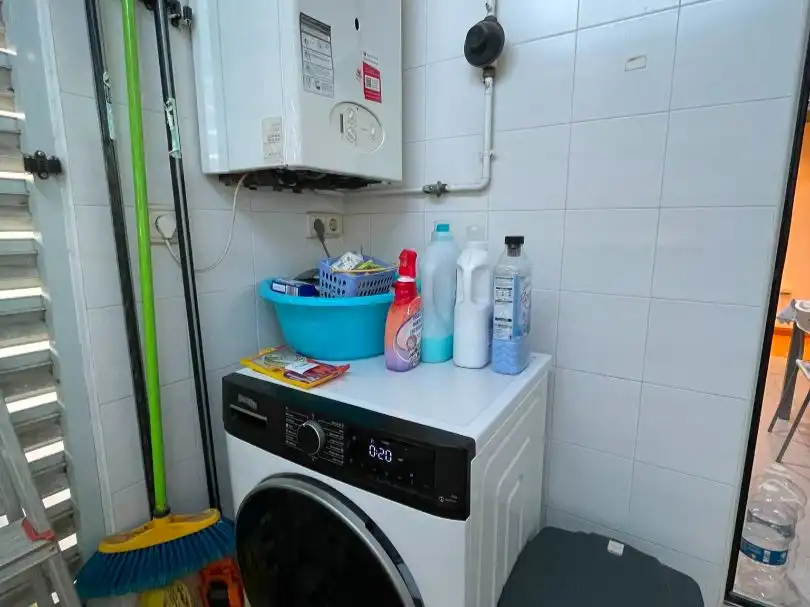 Flat for rent in Calle Agustina de Aragón, 1, Aguas Vivas - La Zambomba Bathroom of Flat for rent in Cáceres with Air Conditioner, Heating and Parquet flooring