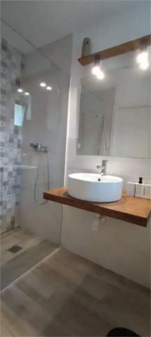 Apartamento de alquiler en Les Bovetes - La Felicidad Baño de Apartamento de alquiler en Dénia con Calefacción y Piscina