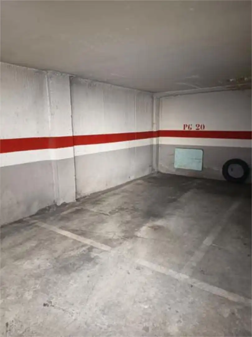 Garage for rent in Tejares - Chamberí - Alcades Parking of Garage for rent in Salamanca