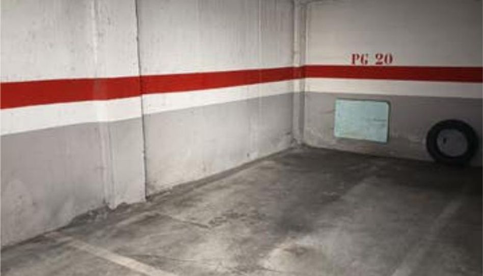 Garage for rent in Tejares - Chamberí - Alcades, Salamanca Capital - image 1 Photo 1 of Garage for rent in Tejares - Chamberí - Alcades, Salamanca Capital