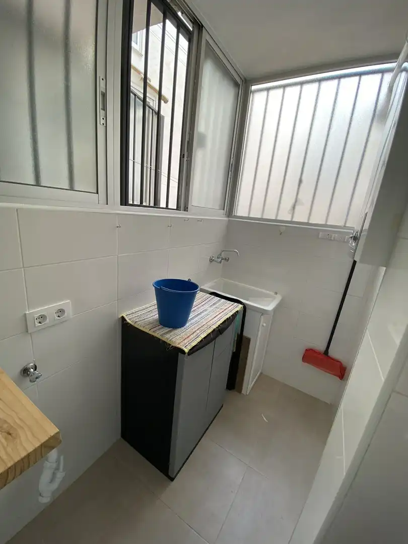 Baño de Piso de alquiler en Jaén con Amueblado, Horno y Lavadora