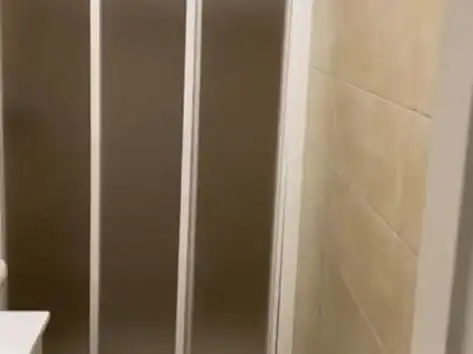 Bany de Pis de lloguer en Córdoba amb Aire condicionat i Moblat