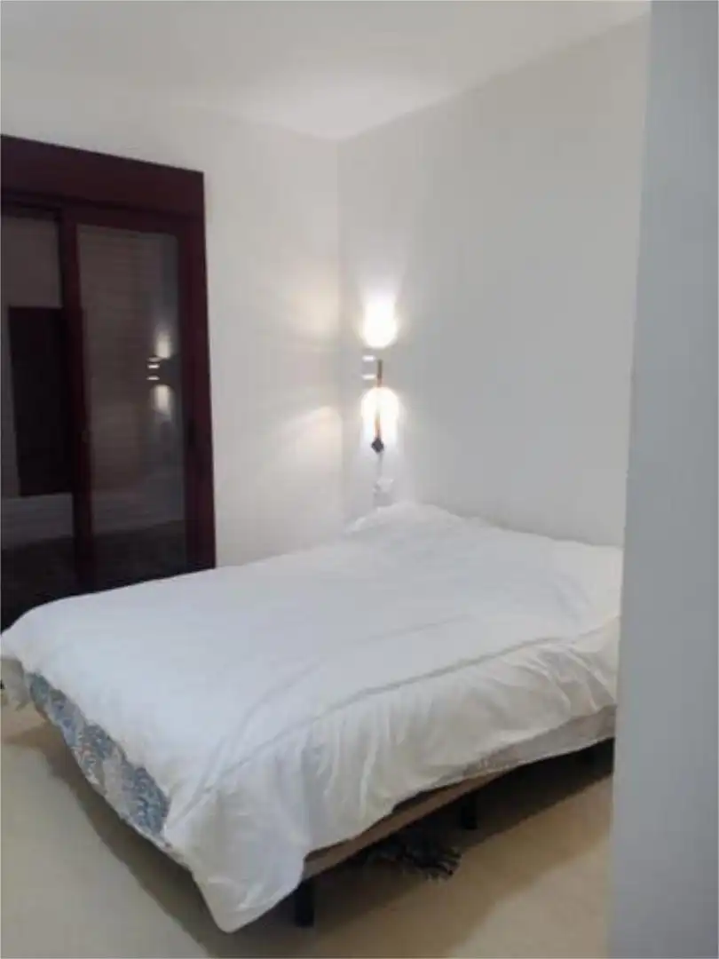 Dormitori de Àtic en venda en Camas amb Calefacció, Jardí privat i Terrassa