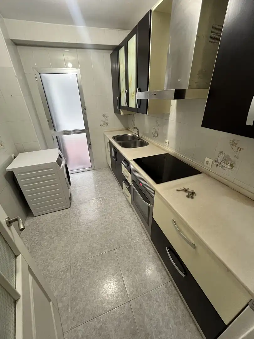 Piso de alquiler en Calle Doctor Manuel Villegas, 8, Sagunto - Edisol Cocina de Piso de alquiler en Córdoba Capital con Aire acondicionado y Balcón