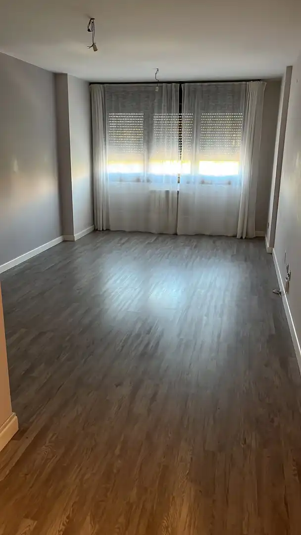 Flat for rent in Paseo de Zorrilla, 165, Parque Alameda - Paula López Flat for rent in Paseo de Zorrilla, 165, Parque Alameda - Paula López
