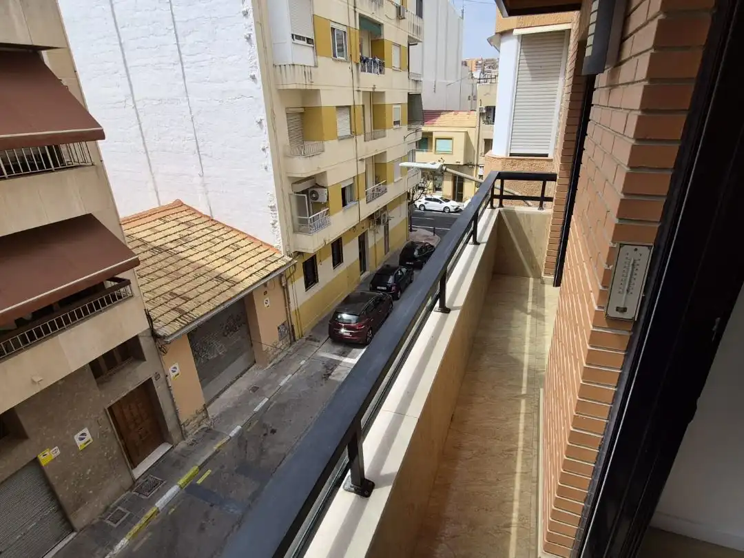 Pis en venda a Calle Marqués del Bosch, 7, Santo Domigo Terrassa de Pis en venda en Alicante / Alacant amb Balcó