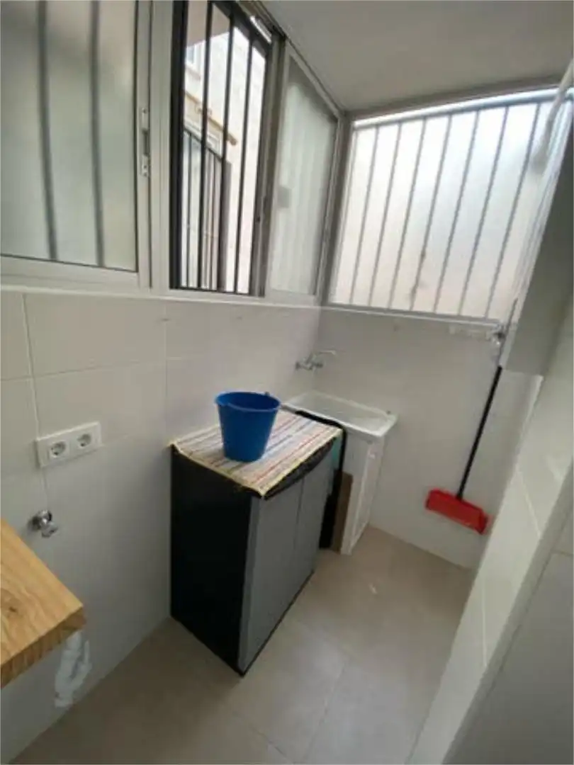 Study for rent in Peñamefecit - Avda Barcelona Bathroom of Study for rent in Jaén with Furnished