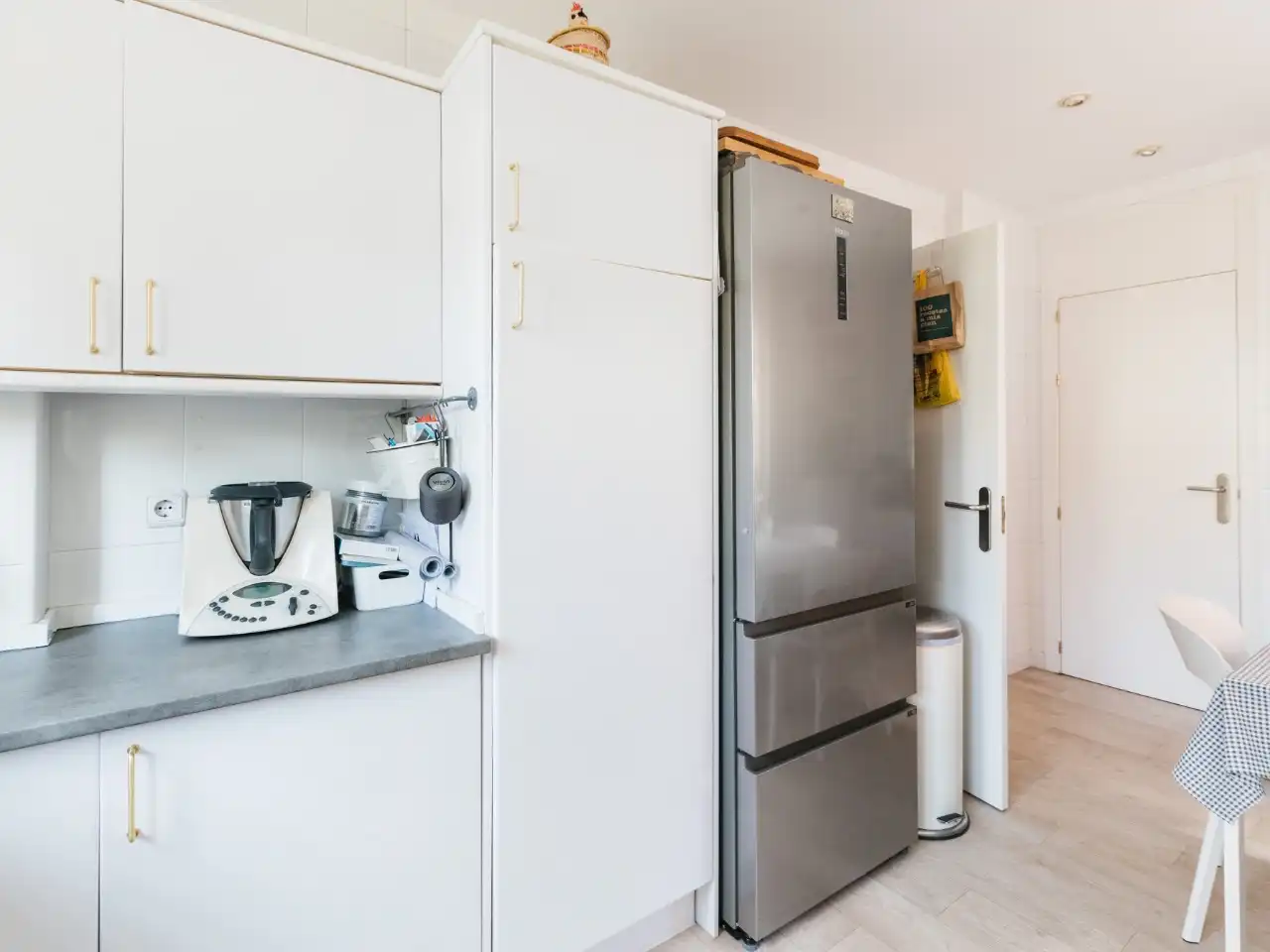 Casa o chalet en venta en Calle de Álvaro Caballero, 19b, La Florida - El Plantío Cocina de Casa o chalet en venta en Madrid Capital con Aire acondicionado, Terraza y Piscina