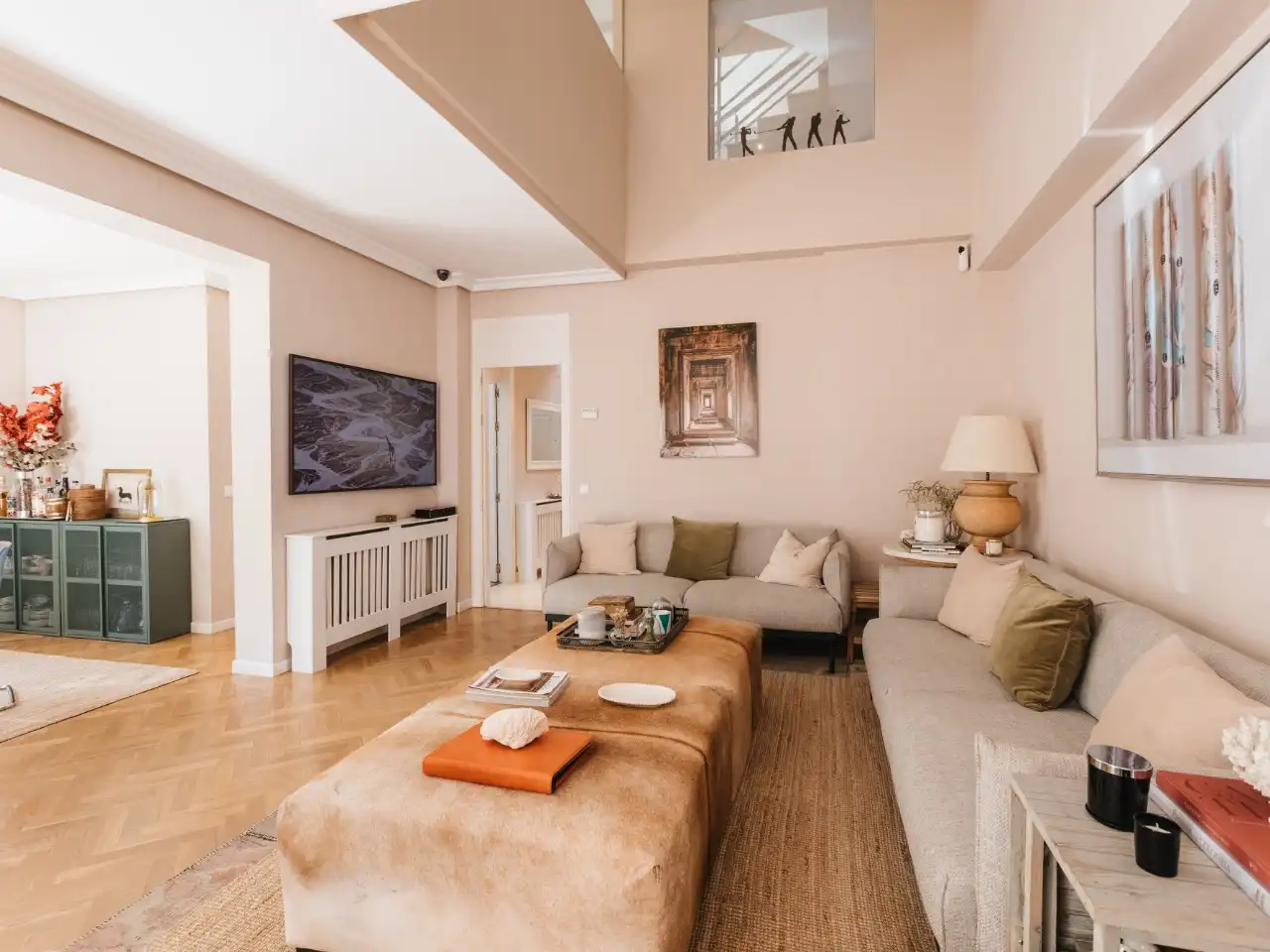 Casa o chalet en venta en Calle de Álvaro Caballero, 19b, La Florida - El Plantío Sala de estar de Casa o chalet en venta en Madrid Capital con Aire acondicionado, Terraza y Piscina