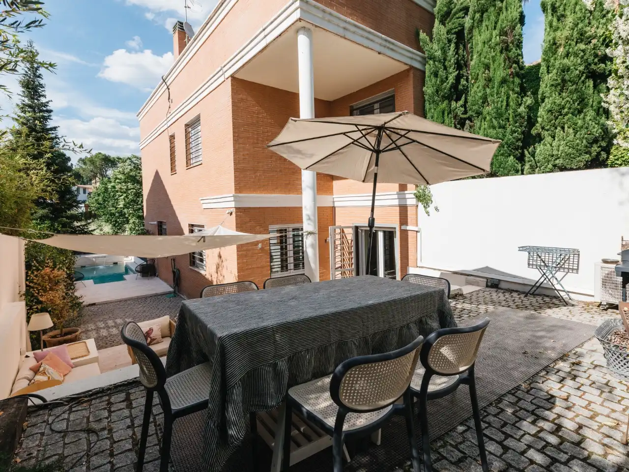 Casa o chalet en venta en Calle de Álvaro Caballero, 19b, La Florida - El Plantío Terraza de Casa o chalet en venta en Madrid Capital con Aire acondicionado, Terraza y Piscina