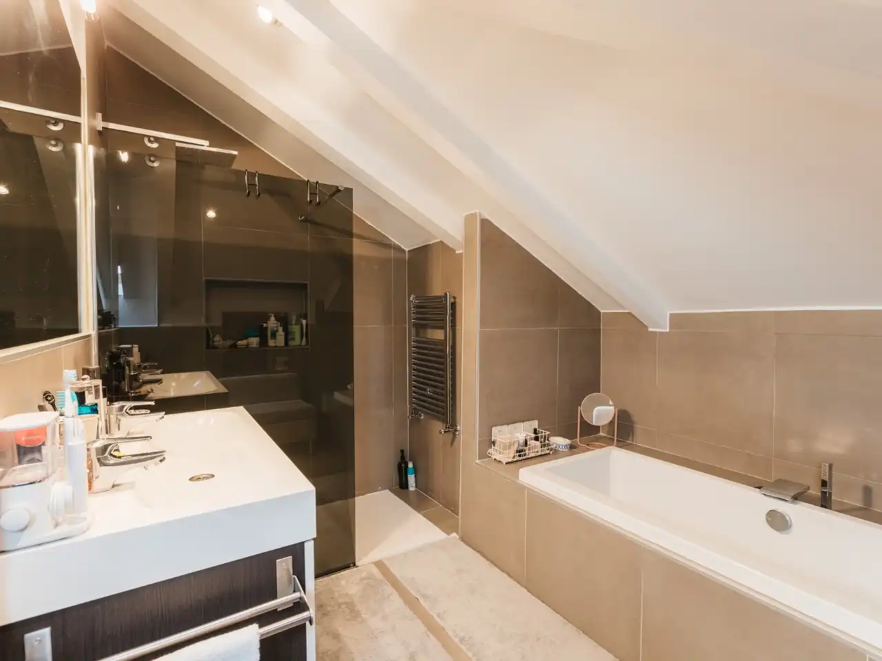 Casa o chalet en venta en Calle de Álvaro Caballero, 19b, La Florida - El Plantío Baño de Casa o chalet en venta en Madrid Capital con Aire acondicionado, Terraza y Piscina