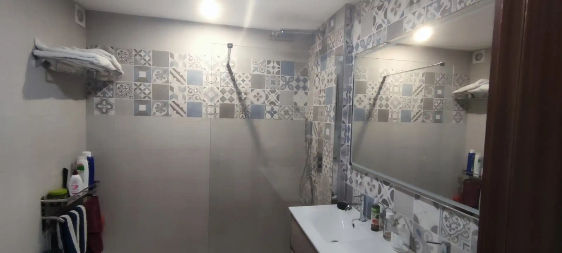 Einfamilien-Reihenhaus zum Verkauf in Calle Riaza, 21, Laguna de Duero Badezimmer von Einfamilien-Reihenhaus zum Verkauf in Laguna de Duero mit Balkon