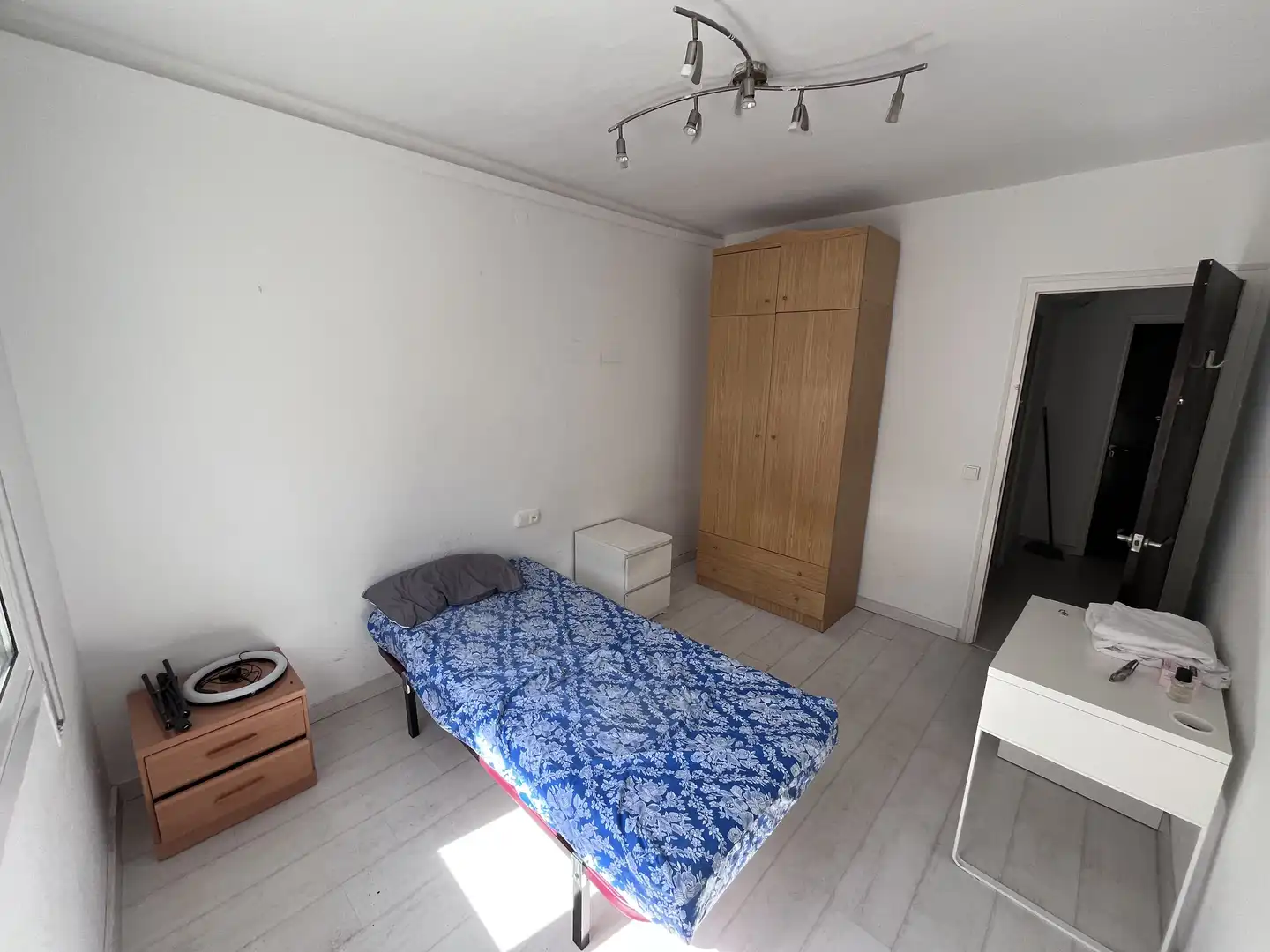 Flat for sale in Calle J Pers Ricart, 14, La Geltrú - Sant Jordi Bedroom of Flat for sale in Vilanova i la Geltrú with Air Conditioner and Balcony