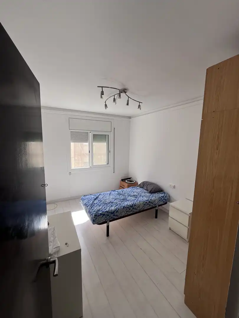Flat for sale in Calle J Pers Ricart, 14, La Geltrú - Sant Jordi Bedroom of Flat for sale in Vilanova i la Geltrú with Air Conditioner and Balcony