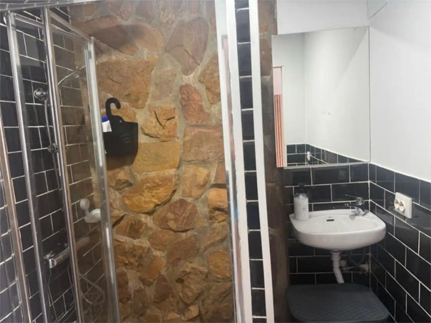 Apartamento de alquiler en Valdepelayo - Montepinos - Arroyo Culebro Baño de Apartamento de alquiler en Leganés con Calefacción, Jardín privado y Terraza