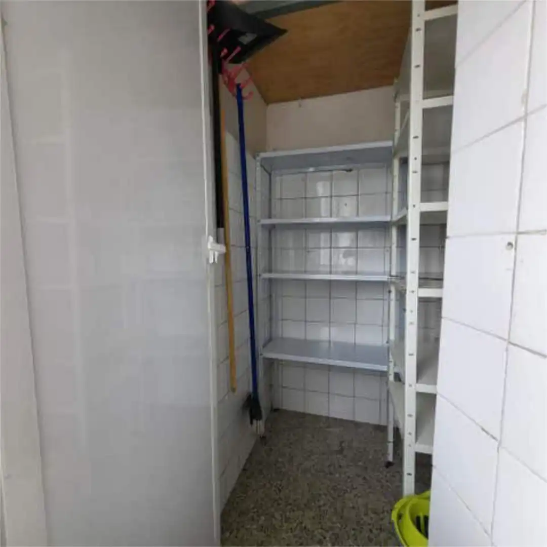 Pis en venda a San Pedro y San Felices Cuina de Pis en venda en Burgos amb Calefacció, Terrassa i Moblat