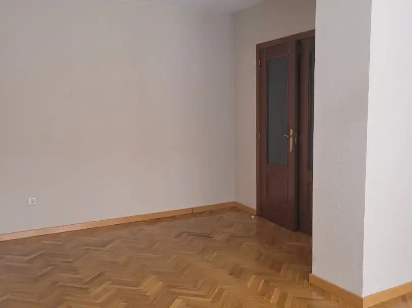 Piso de alquiler en Plaza del Cardenal Cisneros, 4, Centro Urbano Piso de alquiler en Plaza del Cardenal Cisneros, 4, Centro Urbano