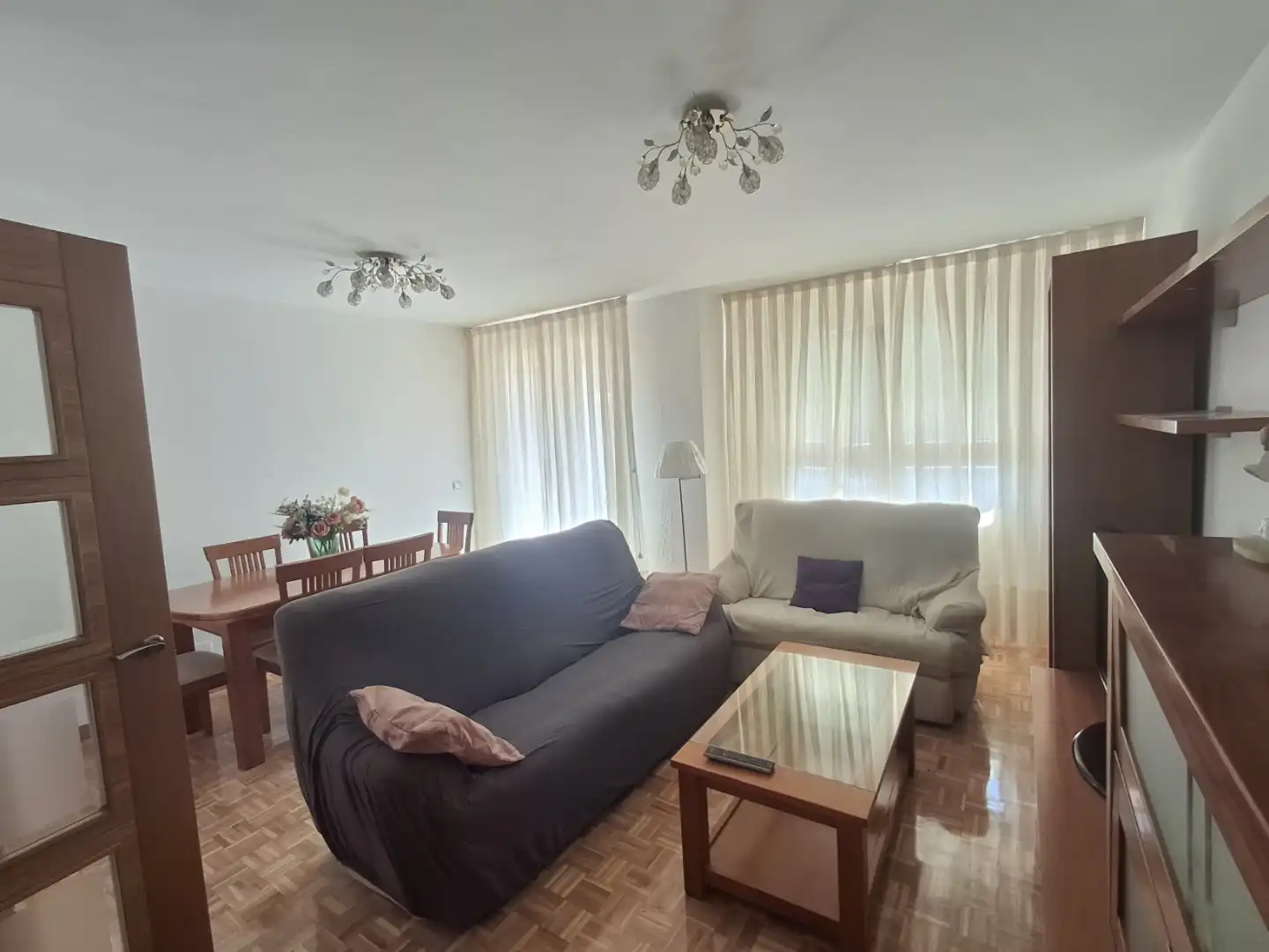 Piso en venta en Avenida de Víctor Gallego, 4, Las Viñas Sala de estar de Piso en venta en Zamora Capital con Calefacción, Parquet y Terraza