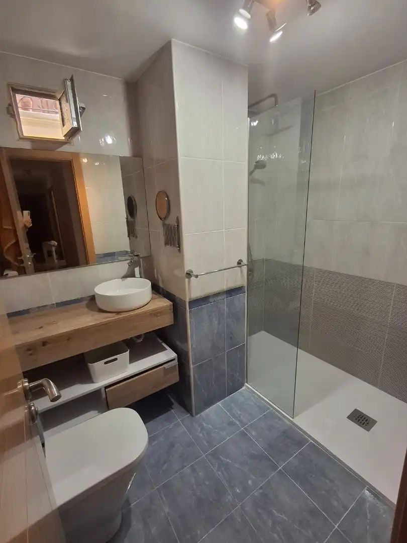 Piso en venta en Avenida de Víctor Gallego, 4, Las Viñas Baño de Piso en venta en Zamora Capital con Calefacción, Parquet y Terraza