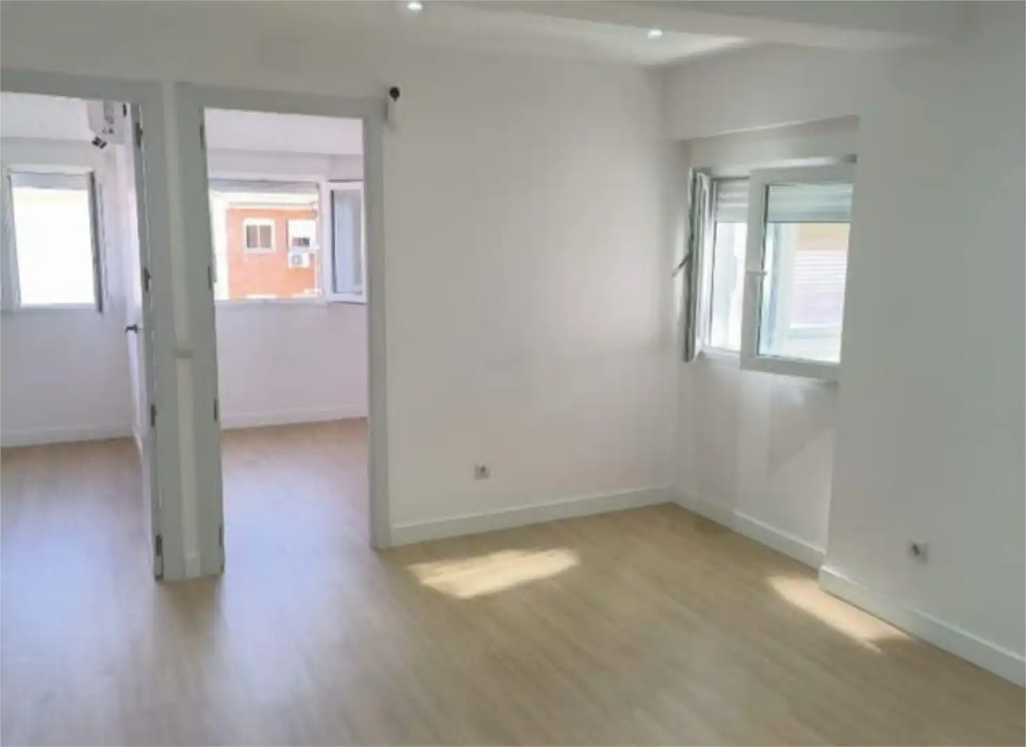 Piso en venta en Los Rosales Habitación de Piso en venta en Madrid