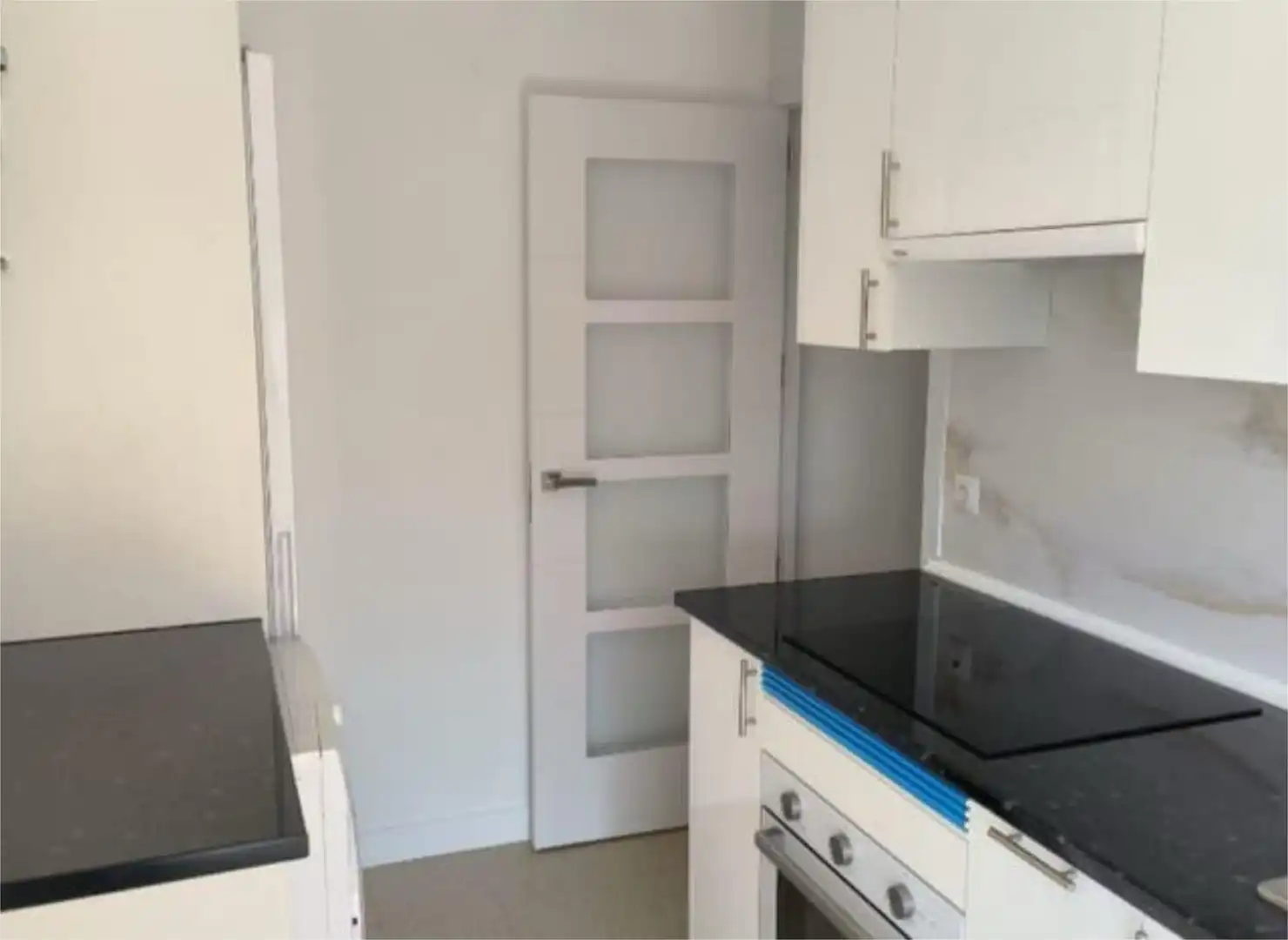 Piso en venta en Los Rosales Cocina de Piso en venta en Madrid