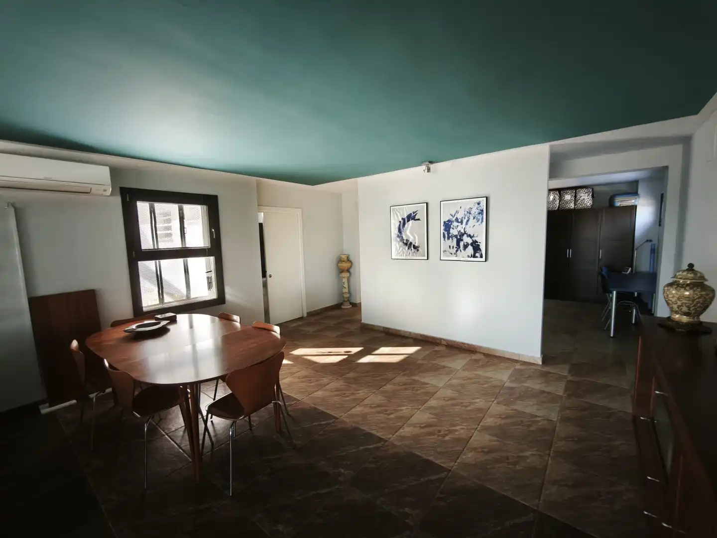 Casa o xalet en venda a Calle de la Iglesia, 21t, San Román de los Montes Menjador de Casa o xalet en venda en San Román de los Montes amb Aire condicionat i Terrassa
