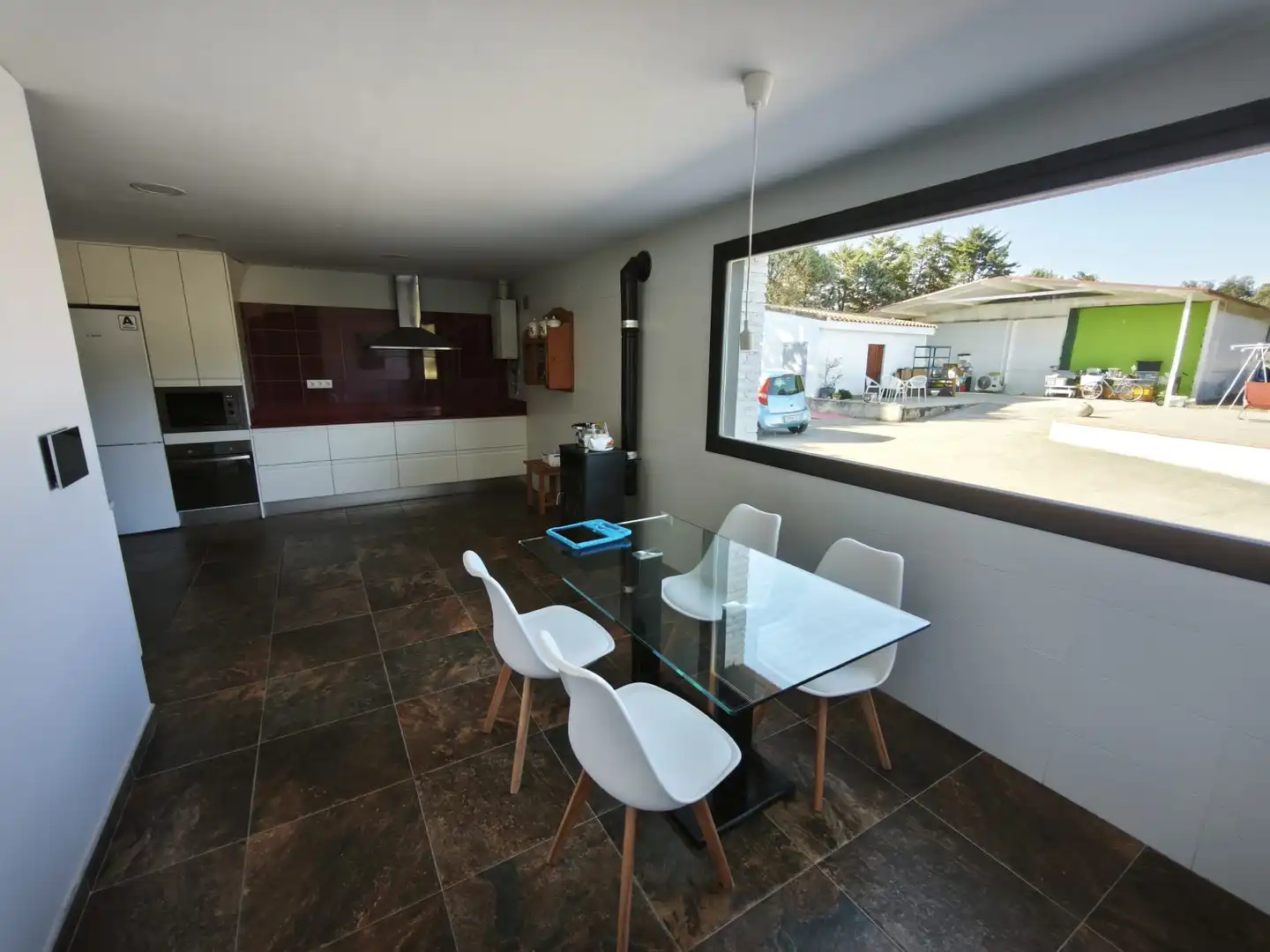 Casa o xalet en venda a Calle de la Iglesia, 21t, San Román de los Montes Cuina de Casa o xalet en venda en San Román de los Montes amb Aire condicionat i Terrassa